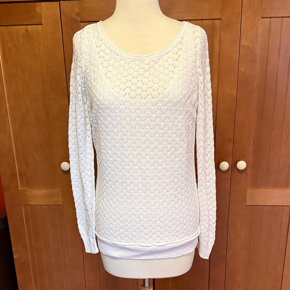 Etcetera White Textured Knit Sweater with attached white tank. Medium.